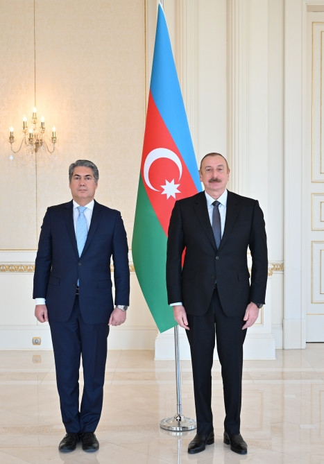 Prezident İlham Əliyev Yunanıstanın Azərbaycanda yeni təyin olunan səfirinin etimadnaməsini qəbul edib<font color='red'> - YENİLƏNİB</font><font color=red> - FOTOLAR</font>