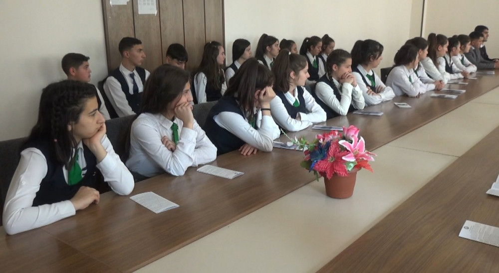 Sədərəkdə “Erkən nikah ailə institutunun məhvidir” mövzusunda tədbir keçirilib<font color=red> - FOTOLAR</font>