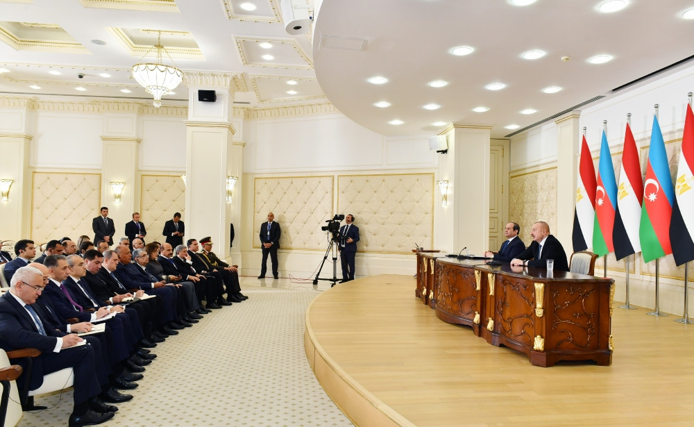 Azərbaycan və Misir prezidentləri mətbuata bəyanatlarla çıxış ediblər<font color='red'> - YENİLƏNİB</font><font color=red> - FOTOLAR</font>