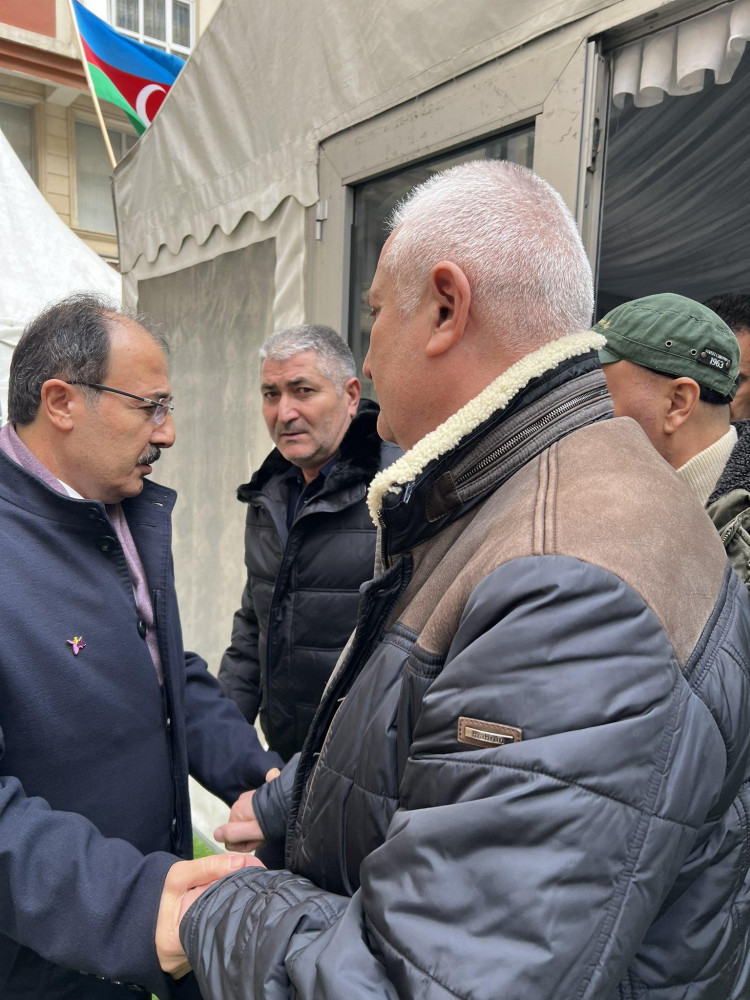 Türkiyə səfiri şəhid Orxan Əsgərovun yas mərasimində iştirak edib, ailəsinə başsağlığı verib<font color=red> - FOTOLAR</font>