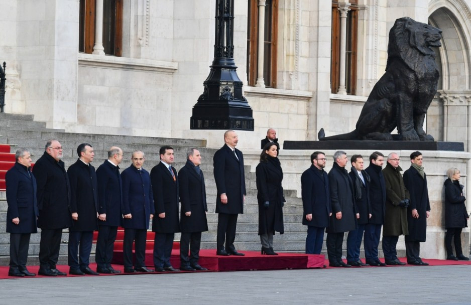 Budapeştdə Azərbaycan Prezidenti İlham Əliyevin rəsmi qarşılanma mərasimi olub<font color=red> - FOTOLAR</font>