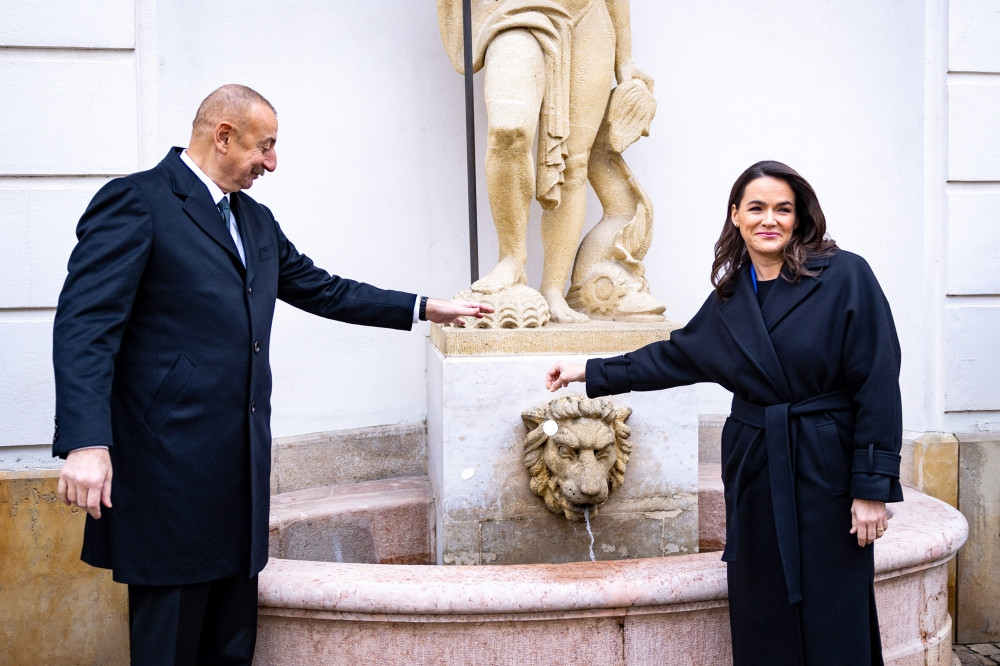 Azərbaycan Prezidenti İlham Əliyevin Macarıstan Prezidenti Katalin Novak ilə təkbətək görüşü olub<font color='red'> - YENİLƏNİB</font><font color=red> - FOTOLAR</font>