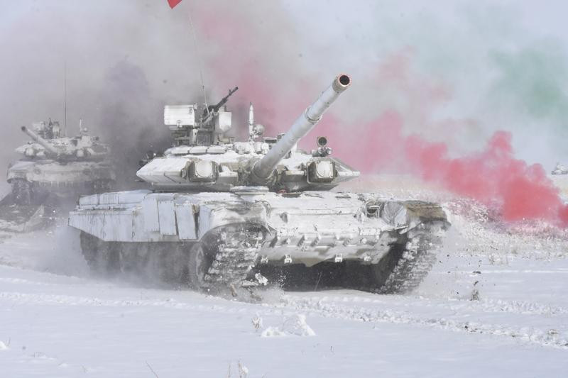 Azərbaycan Ordusunun tankları Türkiyədə keçirilən təlimlərdə manevrlər edib<font color=red> - FOTOLAR</font>
