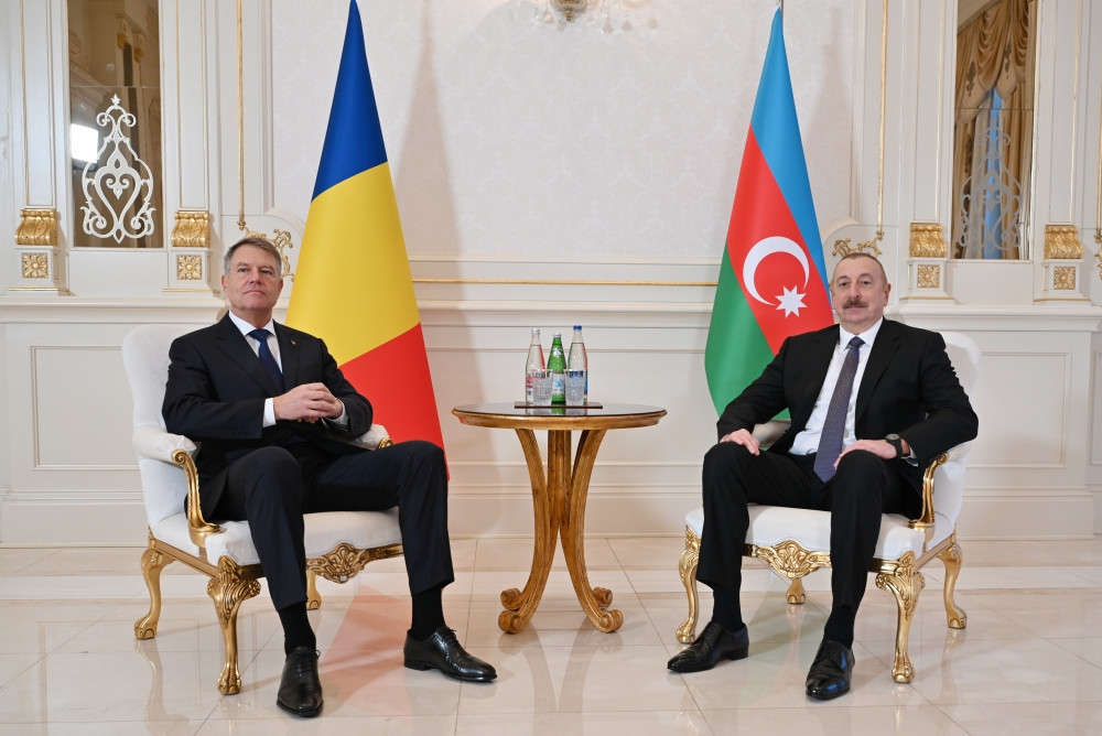 Azərbaycan və Rumıniya prezidentlərinin təkbətək görüşü olub<font color='red'> - YENİLƏNƏCƏK</font><font color=red> - FOTOLAR</font>