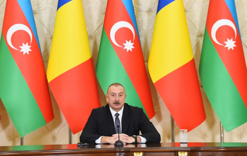 Azərbaycan və Rumıniya prezidentləri mətbuata bəyanatlarla çıxış ediblər<font color='red'> - YENİLƏNİB</font><font color=red> - FOTOLAR</font>