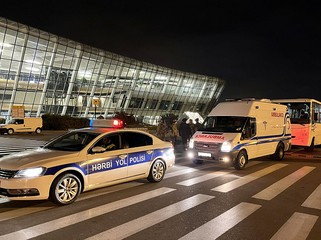 Azərbaycanın bir qrup hərbi tibb personalı Türkiyəyə yola düşüb<font color=red> - FOTOLAR</font>