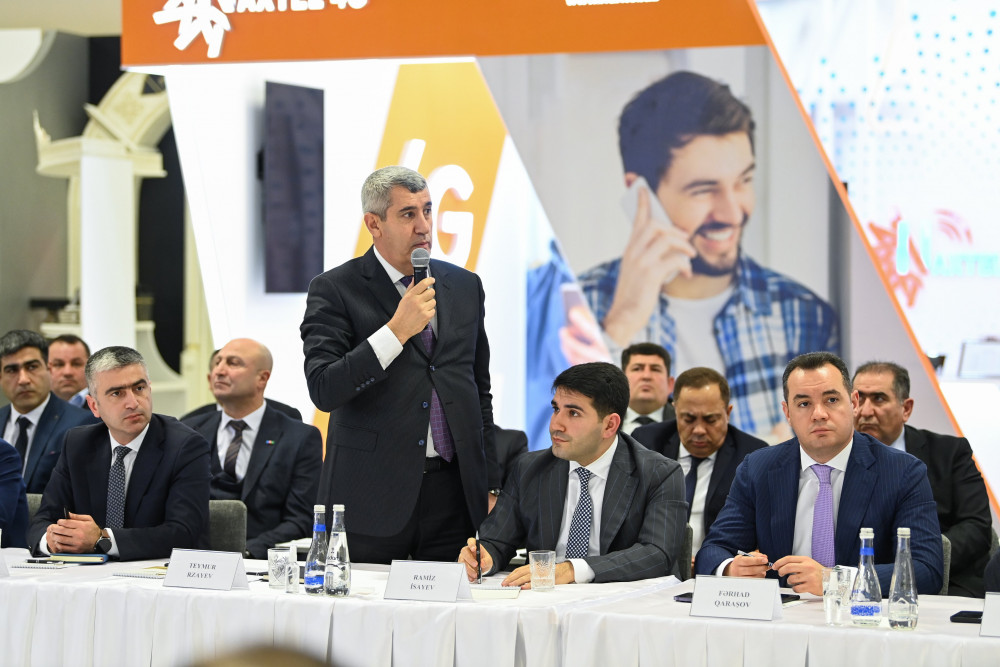 <strong>Naxçıvanda sahibkarlara dəstək məsələləri müzakirə edilib<font color='red'> - YENİLƏNİB</font><font color=red> - FOTOLAR</font></strong>