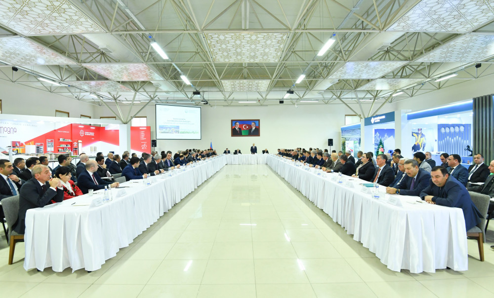 <strong>Naxçıvanda sahibkarlara dəstək məsələləri müzakirə edilib<font color='red'> - YENİLƏNİB</font><font color=red> - FOTOLAR</font></strong>