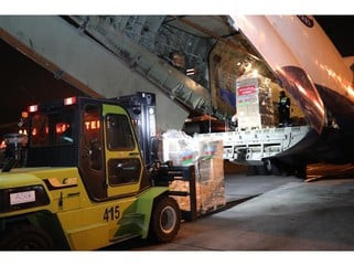 Mehriban Əliyevanın göstərişi ilə Heydər Əliyev Fondu Türkiyəyə humanitar yardım göndərib<font color=red> - FOTOLAR</font>