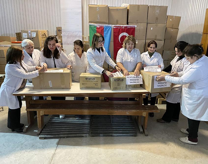 Müdafiə Nazirliyinin tibb ehtiyatından Türkiyəyə yardım göndərilib<font color=red> - FOTOLAR</font>
