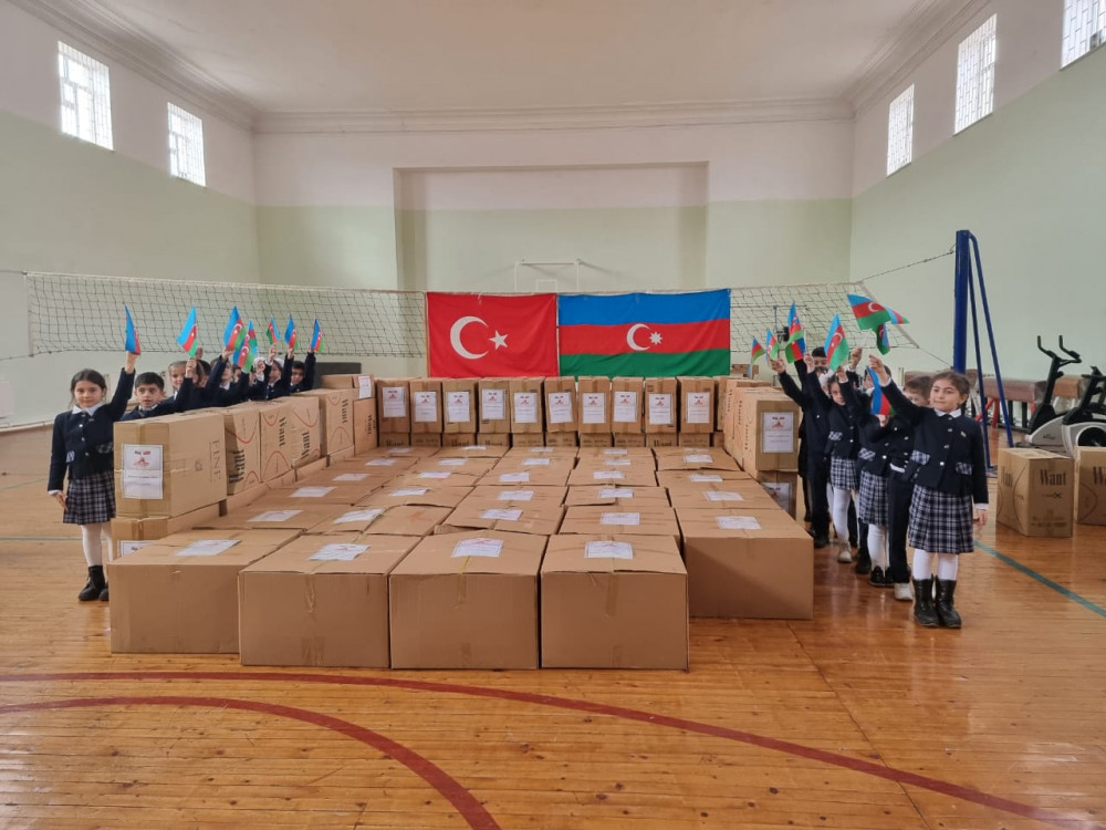 Türkiyəyə yardım kampaniyasına Naxçıvan məktəbləri də qoşulub<font color=red> - FOTOLAR</font>
