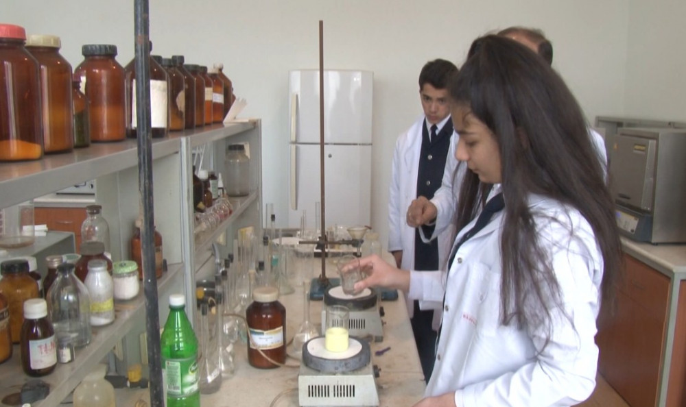 Naxçıvan  “Sabahın alimləri” müsabiqəsində  6 elmi layihə ilə təmsil olunacaq<font color=red> - FOTOLAR</font>