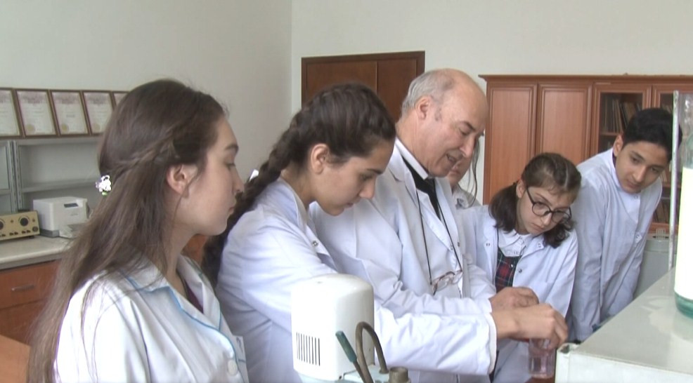 Naxçıvan  “Sabahın alimləri” müsabiqəsində  6 elmi layihə ilə təmsil olunacaq<font color=red> - FOTOLAR</font>