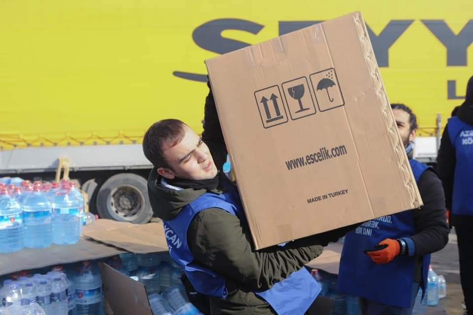 Azərbaycan könüllüləri Kahramanmaraşda fəaliyyətə başlayıblar<font color=red> - FOTOLAR</font>