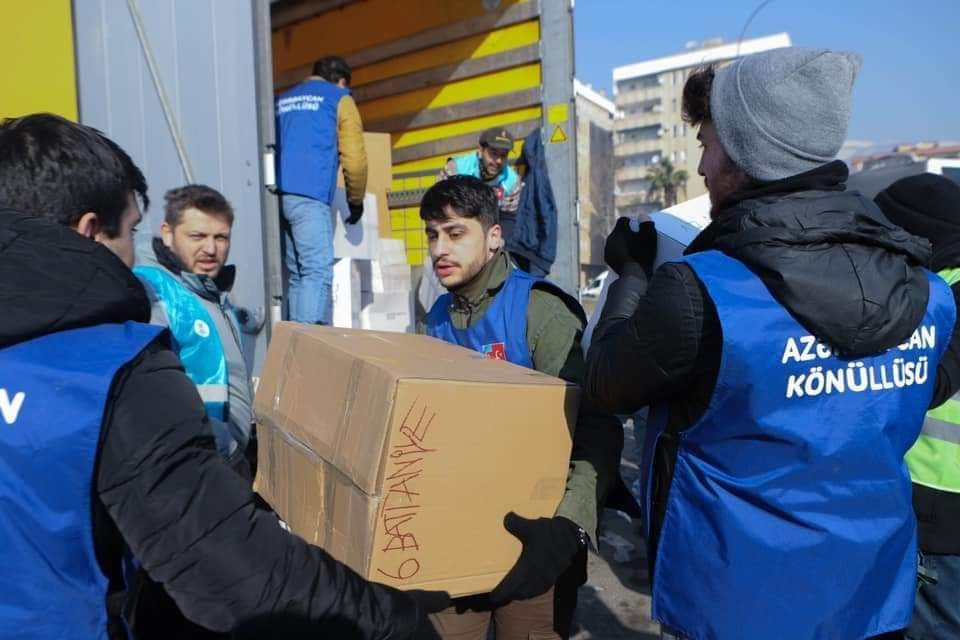 Azərbaycan könüllüləri Kahramanmaraşda fəaliyyətə başlayıblar<font color=red> - FOTOLAR</font>