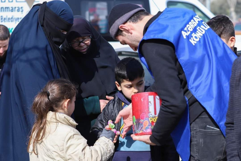 Azərbaycan könüllüləri Kahramanmaraşda fəaliyyətə başlayıblar<font color=red> - FOTOLAR</font>
