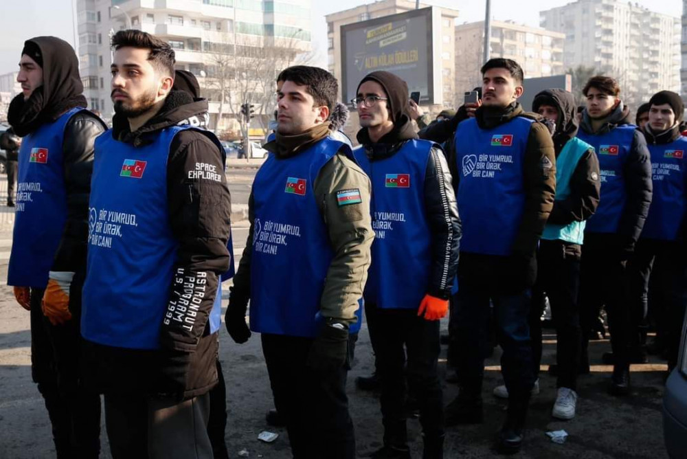 Azərbaycan könüllüləri Kahramanmaraşda fəaliyyətə başlayıblar<font color=red> - FOTOLAR</font>