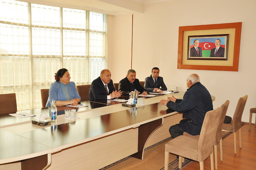 Naxçıvan MR Baş nazirinin birinci müavini Sədərəkdə vətəndaşların qəbulunu keçirib<font color=red> - FOTOLAR</font>