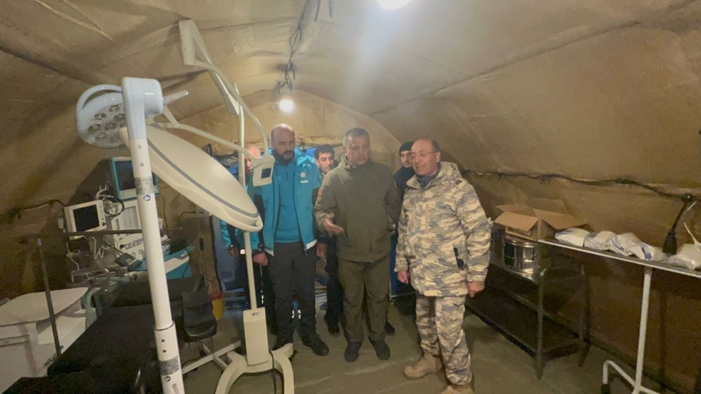 Türkiyənin Səhiyyə və Müdafiə nazirliklərinin nümayəndələri FHN-in mobil səhra hospitalında olublar<font color=red> - FOTOLAR</font>