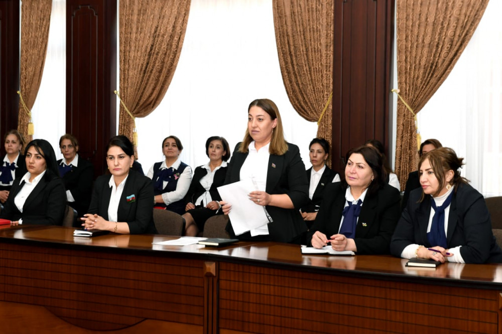 Naxçıvan şəhər İcra Hakimiyyətində tədbir<font color=red> - FOTOLAR</font>