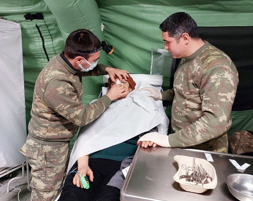 Ordumuzun hərbi tibb personalı Türkiyədə 61 cərrahi əməliyyat icra edib<font color=red> - FOTOLAR</font>