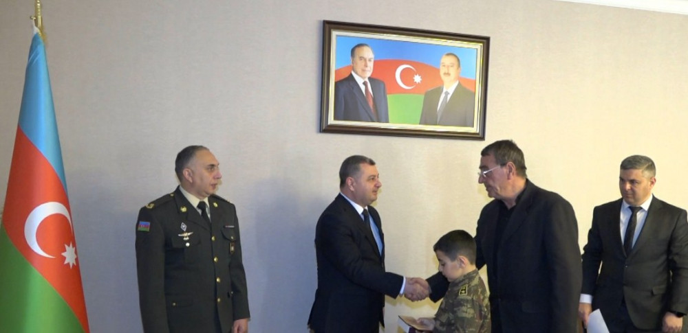 Şəhidlərin ordenləri ailə üzvlərinə təqdim edilib<font color=red> - FOTOLAR</font>