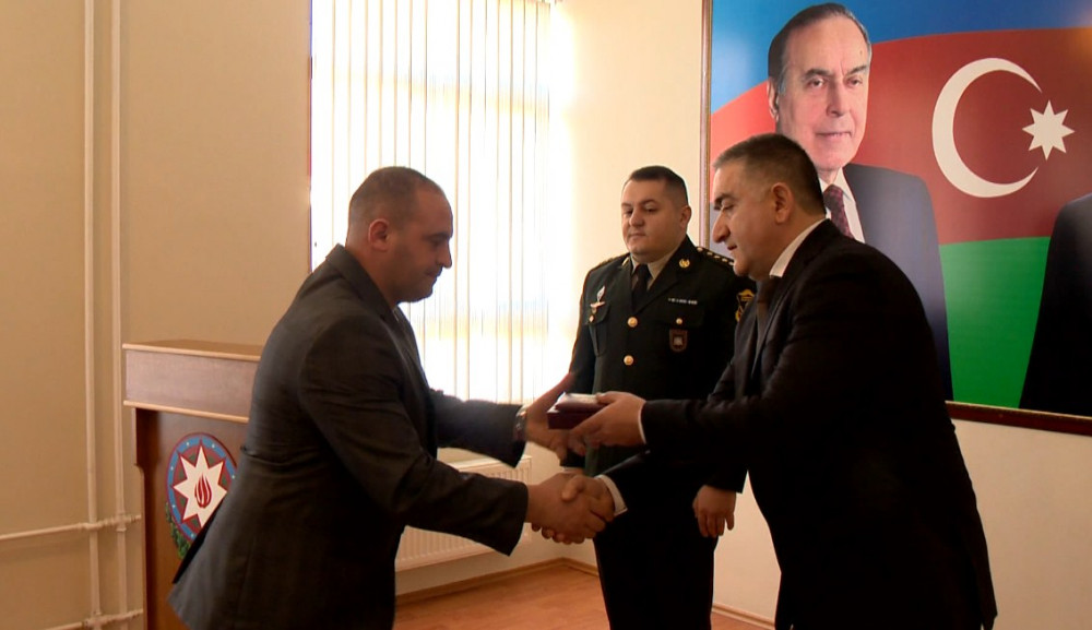 Şəhidlərin ordenləri ailə üzvlərinə təqdim edilib<font color=red> - FOTOLAR</font>