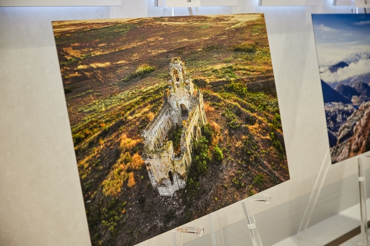 Brüsseldə Reza Deqatinin “Xocalı: Yaralı ruhlar” adı sərgisi açılıb<font color=red> - FOTOLAR</font>