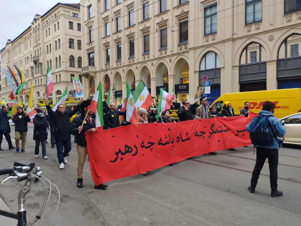 Münxendə İran rejiminə etiraz: “Rədd olsun diktatura!”<font color=red> - FOTOLAR</font>