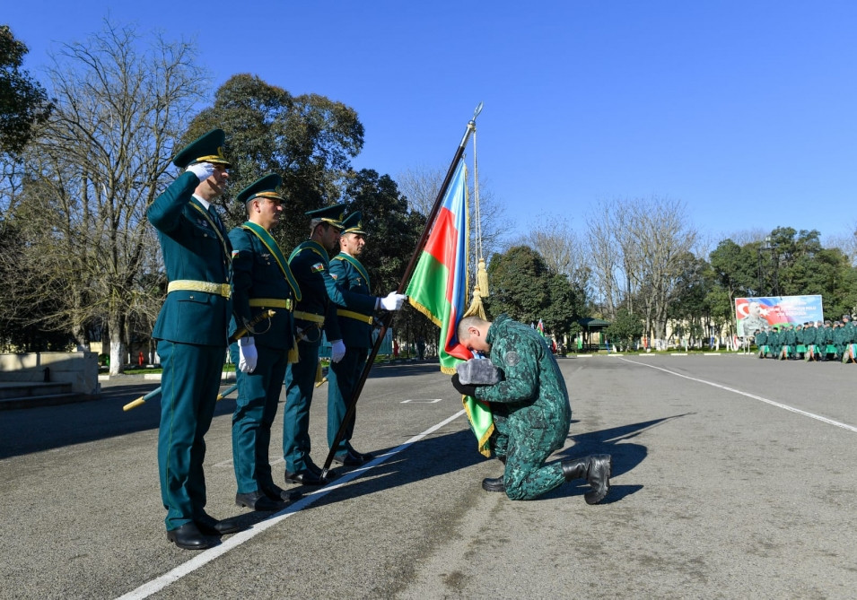 Dövlət Sərhəd Xidmətinin hərbi hissələrində gənc əsgərlərin andiçmə mərasimi keçirilib<font color=red> - FOTOLAR</font>