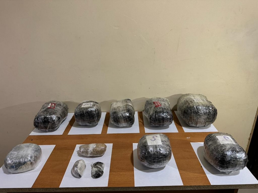 İrandan Azərbaycana 42 kiloqramdan çox narkotik vasitənin keçirilməsinin qarşısı alınıb<font color=red> - FOTOLAR</font>