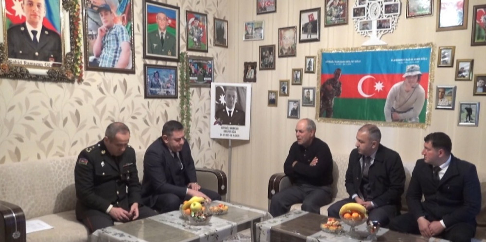 Culfada şəhidlərin ordenləri ailə üzvlərinə təqdim edilib<font color=red> - FOTOLAR</font>