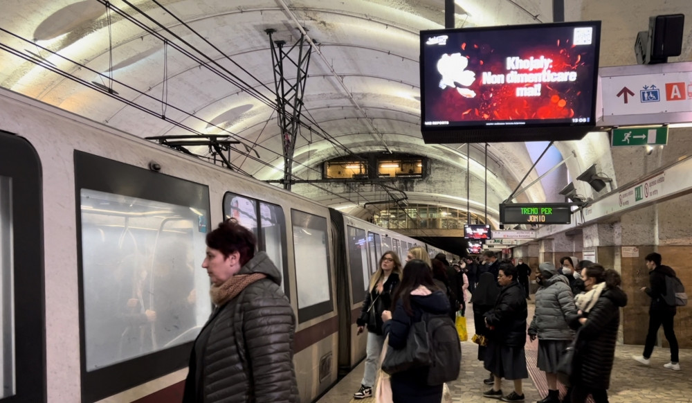 Roma metrosunda Xocalı soyqırımı ilə bağlı məlumatlandırıcı videoçarx yayımlanır<font color=red> - FOTOLAR</font>