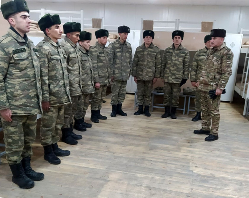 Azad edilmiş ərazilərdə xidmət edən hərbi qulluqçularla görüşlər keçirilib<font color=red> - FOTOLAR</font>