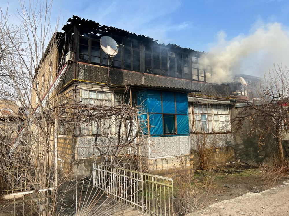 Şərurda yanğın olub<font color=red> - FOTOLAR</font>