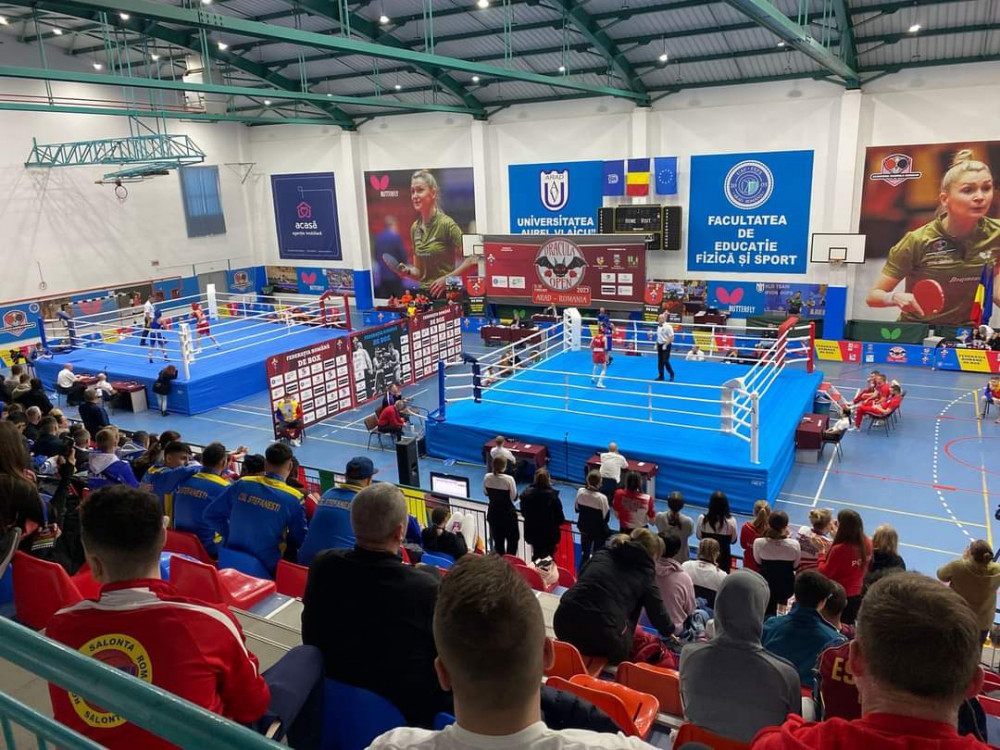 Naxçıvan boksçusu beynəlxalq turnirin qalibi olub<font color=red> - FOTOLAR</font>