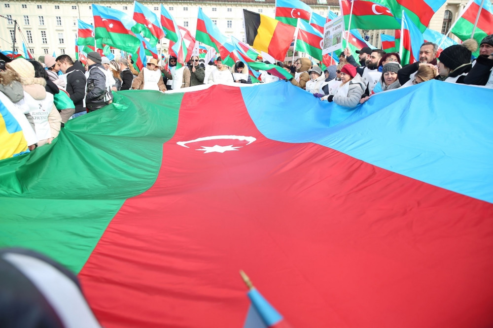 Tanınmış fotojurnalist Reza Deqatinin yeni saytı Xocalı soyqırımını dünyaya çatdırır<font color=red> - FOTOLAR</font>