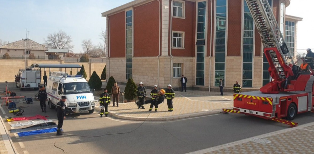 “Naxçıvan” Universitetində Ümumdünya Mülki Müdafiə Gününə həsr olunan konfrans keçirilib<font color=red> - FOTOLAR</font>