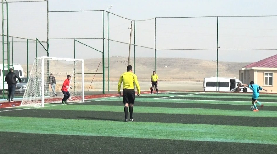 Muxtar respublikada “Heydər Əliyev İli”nə həsr olunan futbol çempionatı start götürüb<font color=red> - FOTOLAR</font>