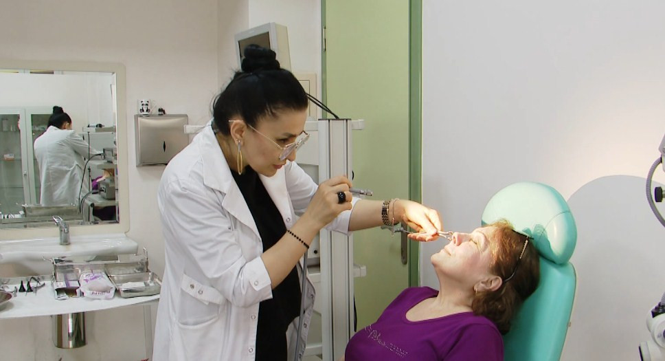 Naxçıvanda ölkəmizin digər regionlarında yaşayan sosial qayğıya ehtiyacı olan şəxslər üçün tibbi aksiya keçirilib<font color=red> - FOTOLAR</font>