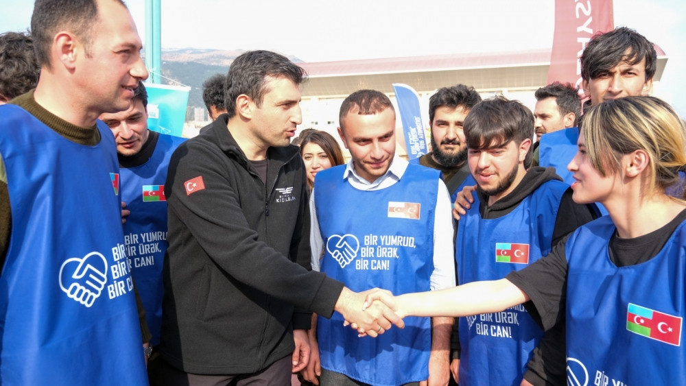 Selçuk Bayraktar Kahramanmaraşda gənclərimizin fəaliyyət göstərəcəyi qadın dəstək mərkəzinin açılışında iştirak edib<font color=red> - FOTOLAR</font>