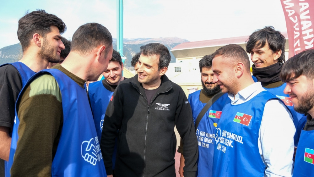 Selçuk Bayraktar Kahramanmaraşda gənclərimizin fəaliyyət göstərəcəyi qadın dəstək mərkəzinin açılışında iştirak edib<font color=red> - FOTOLAR</font>