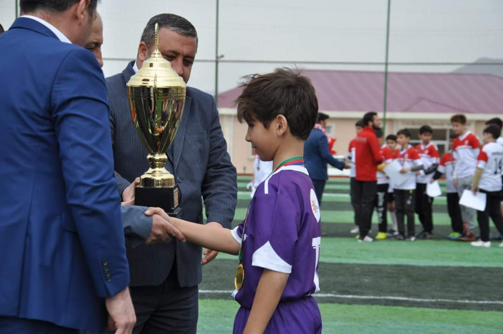  “Heydər Əliyev İli”nə həsr olunmuş futbol turniri başa çatıb<font color=red> - FOTOLAR</font>