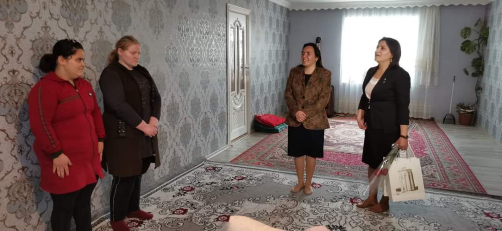 Naxçıvanda məhdud fiziki imkanlı qadınlarla bayram görüşləri keçirilib<font color=red> - FOTOLAR</font>
