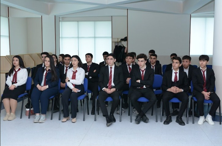 NDU-da “İqtisadi İdarəetmənin müasir xüsusiyyətləri” kitabının təqdimatı olub<font color=red> - FOTOLAR</font>