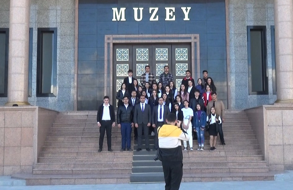 Naxçıvanda könüllü gənclər Heydər Əliyev Muzeyini ziyarət edib<font color=red> - FOTOLAR</font>
