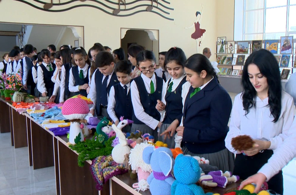 “Heydər Əliyev İli” çərçivəsində innovativ sərgi təşkil olunub<font color=red> - FOTOLAR</font>