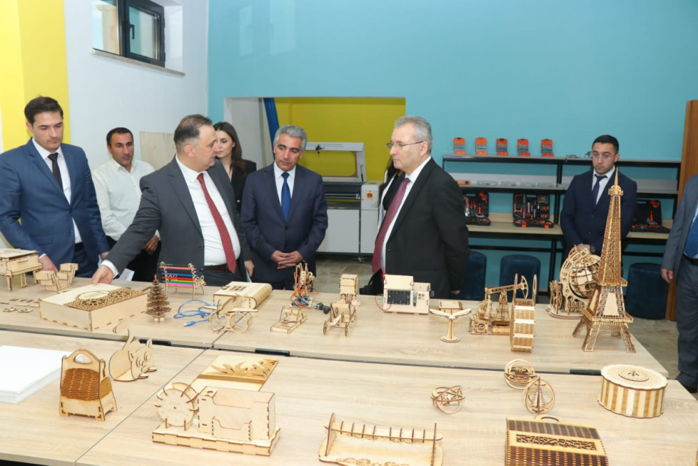 Elm və Təhsil Nazirliyinin nümayəndə heyəti Naxçıvandadır<font color=red> - FOTOLAR</font>