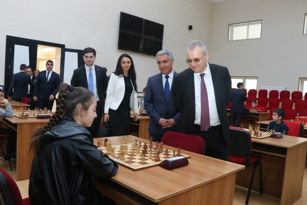 Elm və Təhsil Nazirliyinin nümayəndə heyəti Naxçıvandadır<font color=red> - FOTOLAR</font>