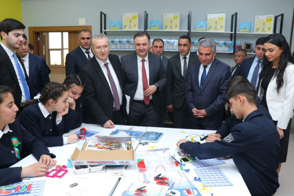 Elm və Təhsil Nazirliyinin nümayəndə heyəti Naxçıvandadır<font color=red> - FOTOLAR</font>